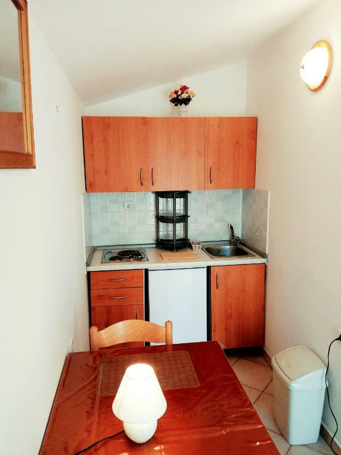 Apartment Apoksiomen Barbat na Rabu Exteriér fotografie
